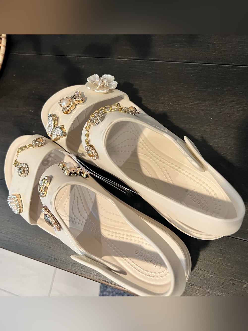 Crocs Brooklyn 4U Sandals